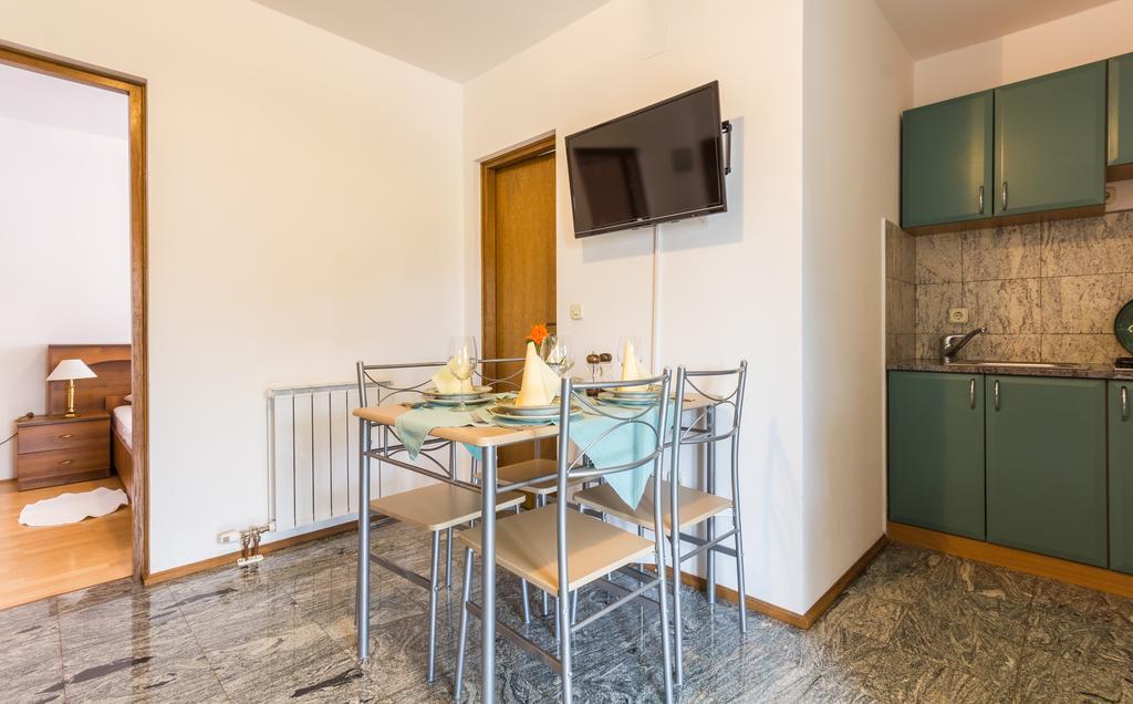 Apartments And Rooms Michaela Fažana 部屋 写真