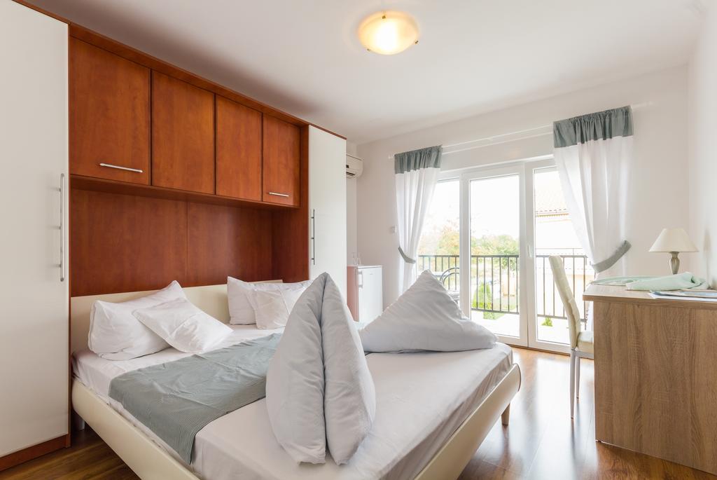 Apartments And Rooms Michaela Fažana 部屋 写真