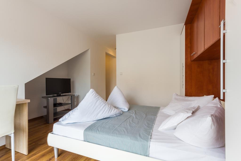 Apartments And Rooms Michaela Fažana 部屋 写真